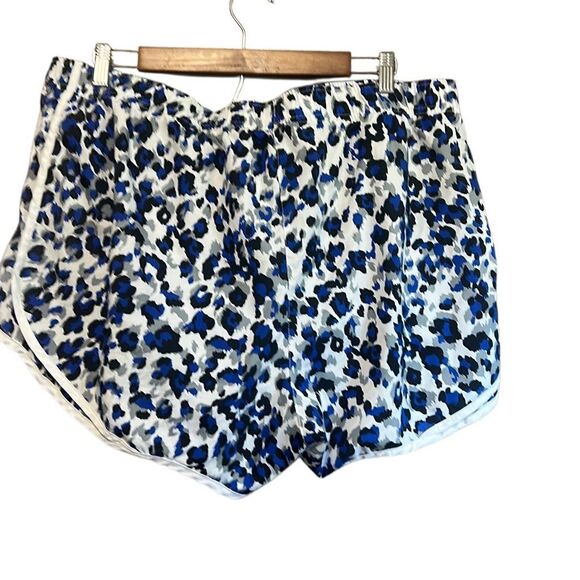 Adidas Women's Running Shorts Leopard Print Blue Gray White Activewear - Picture 5 of 5